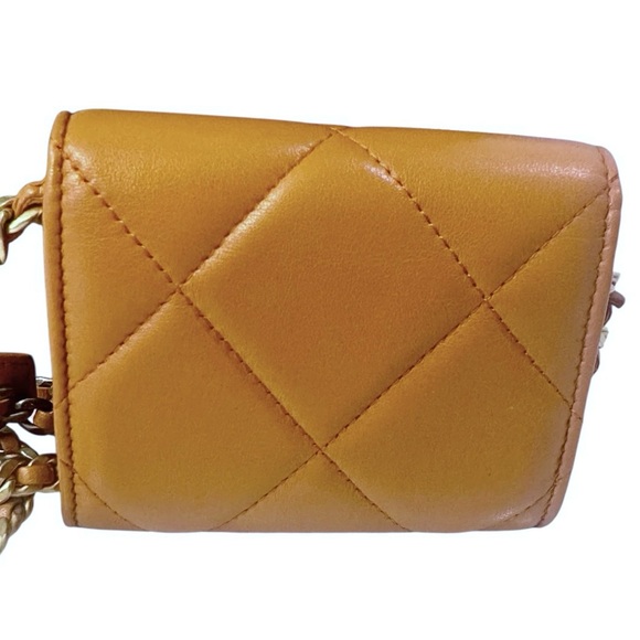 Chanel 19 Flap Coin Wallet On Chain - Picture 2 of 9